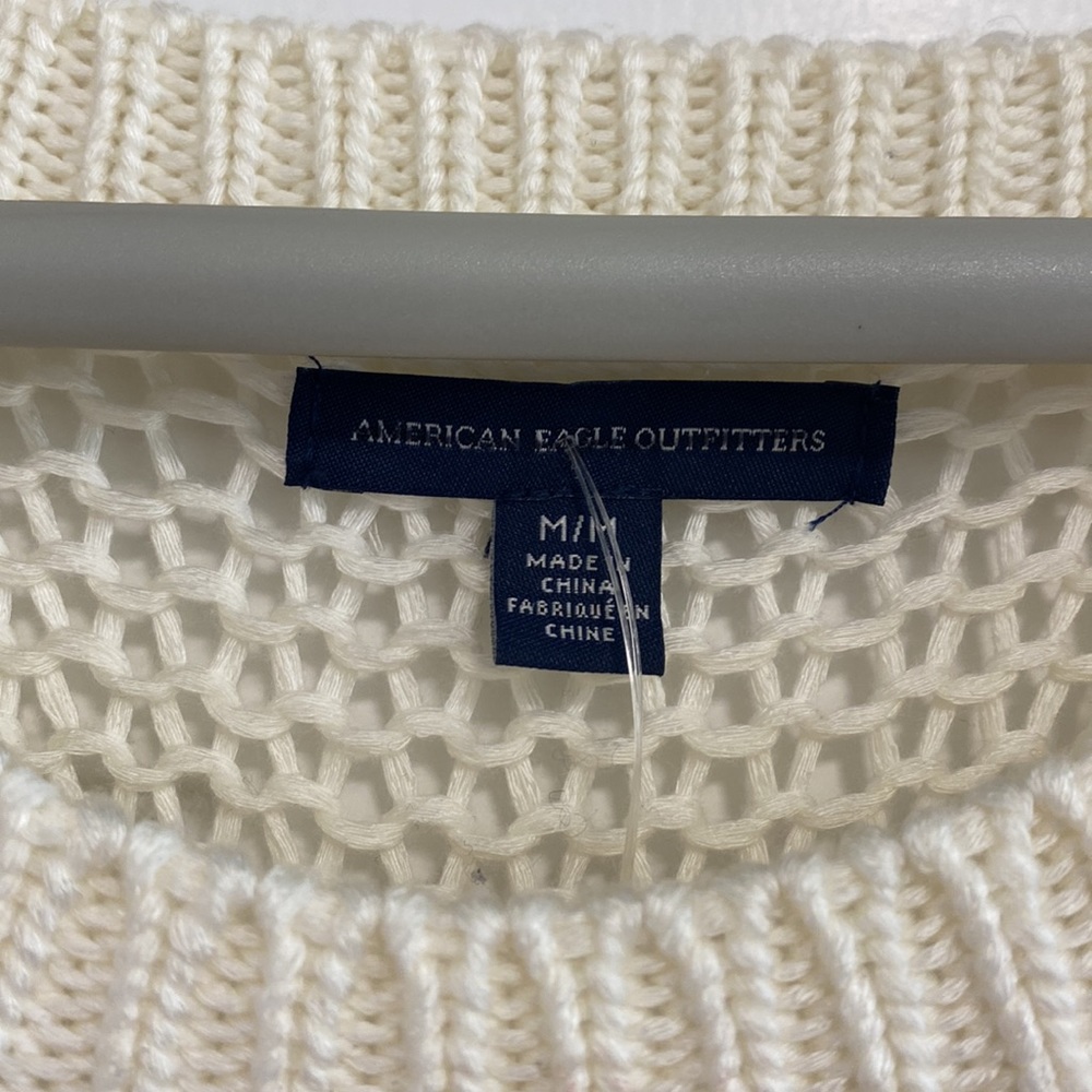 American Eagle Cream Sweater - BNWT - Picture 2 of 8